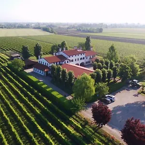  Alloggio per agriturismo Le Cipressine Italia